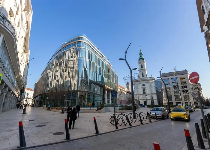 Premium Studio Szervita Square