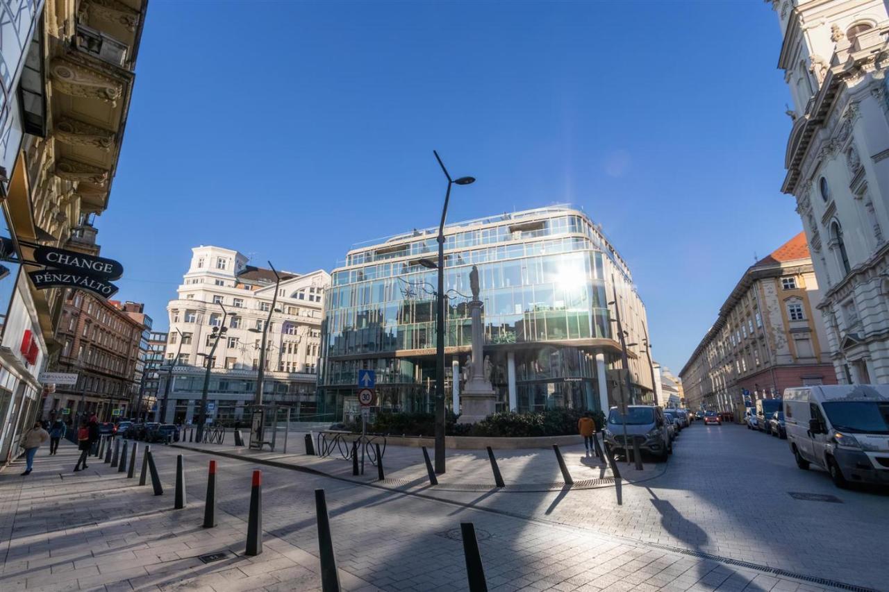 Premium Szervita Square Apartament *